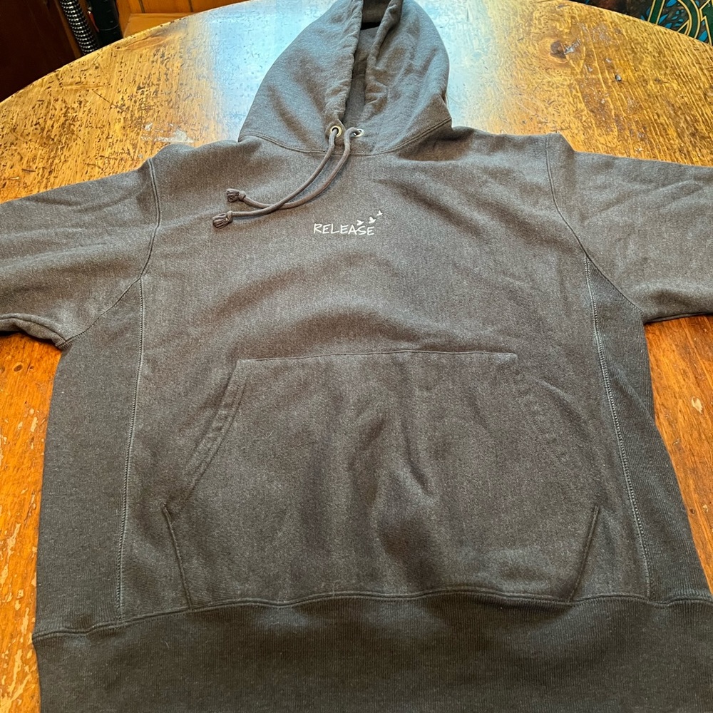 Champion reverse weave hooded sweatshirt release logo print size medium